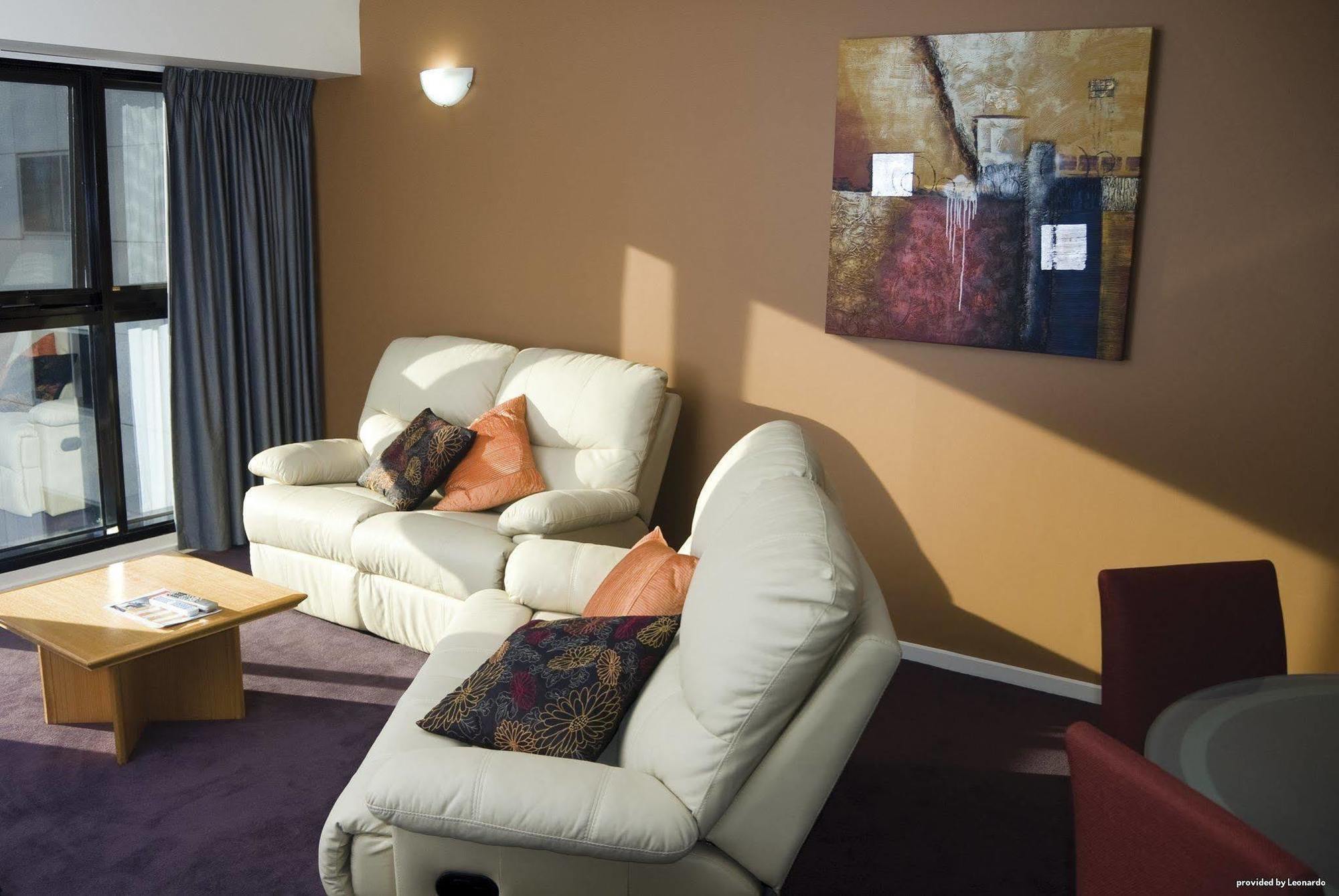 Riverside Apartments Melbourne Room photo